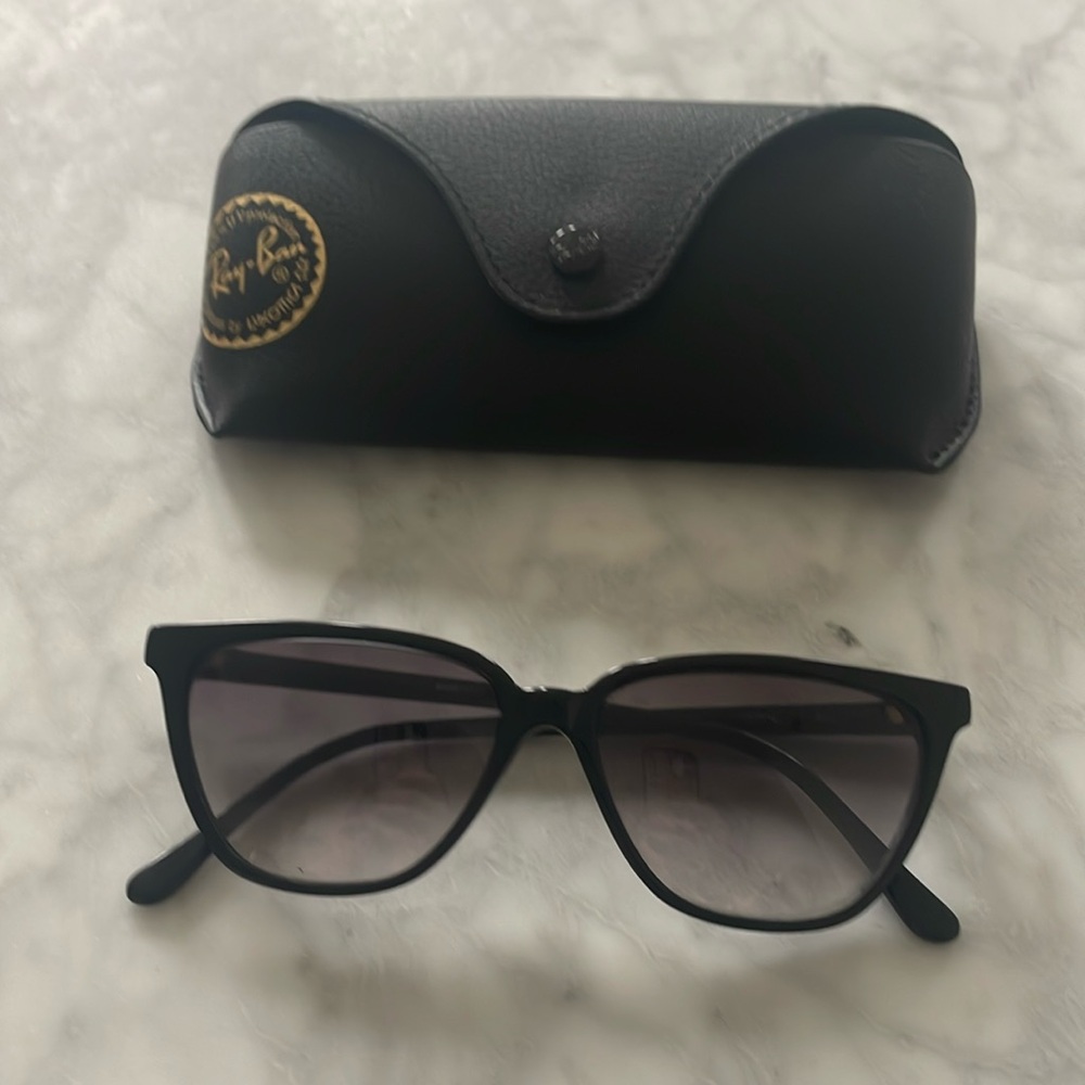 Vintage made in Italy two tone sunglasses 🕶️ y2k cat eye